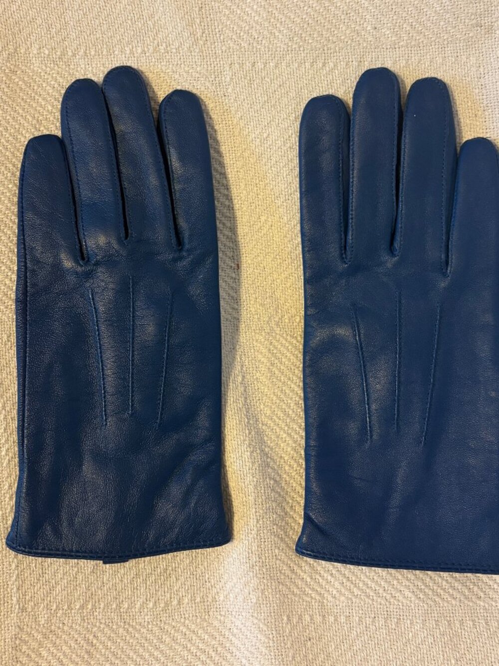 Vintage Blue Leather Gloves – Ladies M/L – 100% Leather